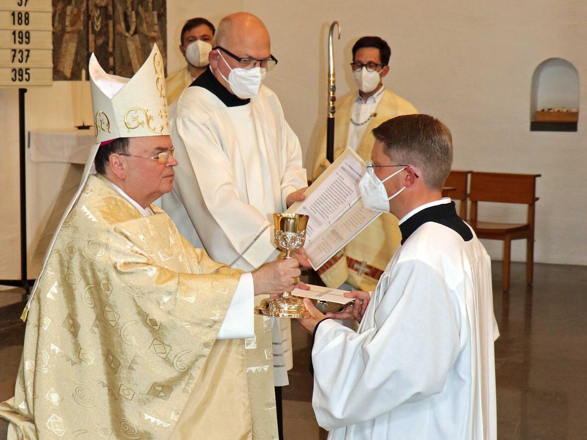 diakonentag-mit-uebertragung-der-dienste4110772