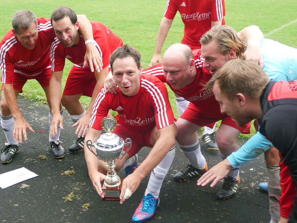 Bayerische Klerusmeisterschaften in Lam: Bistum Augsburg holt siebten Titel und ist Rekordsieger