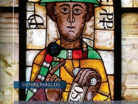 Daniel Parellos Forschungsergebnisse gebündelt in dem Band "Die mittelalterlichen Glasmalereien in Augsburg und Bayerisch-Schwaben". (Quelle: Deutscher Verlag für Kunstwissenschaft)