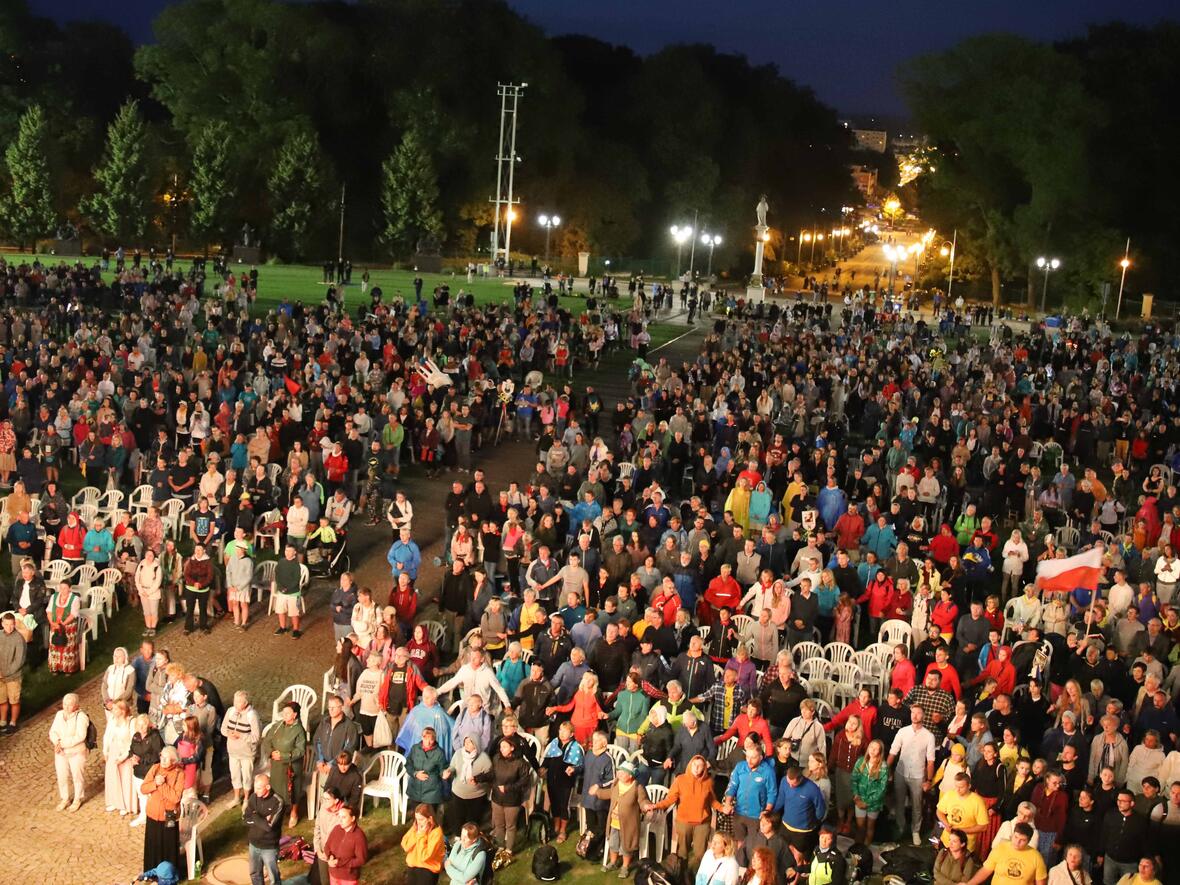 Zehntausende Menschen nahmen an der Wallfahrt zur Schwarzen Madonna nach Tschenstochau teil (Fotos: Erzdiözese Krakau).