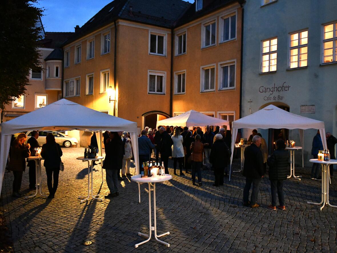 Nach dem Gottesdienst hatten die Besucher noch die Gelegenheit zur Begegnung.
