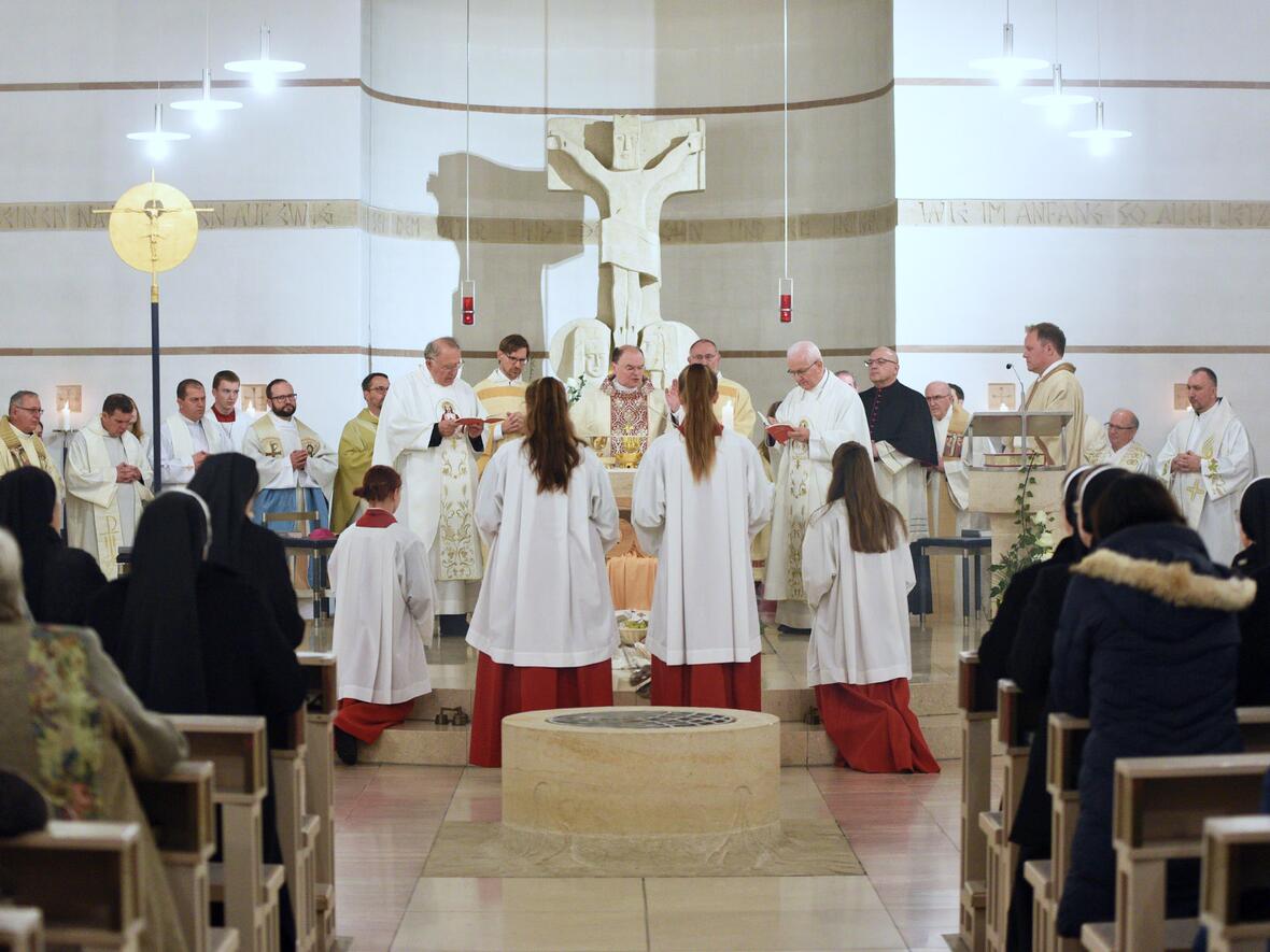 Der Gottesdienst wurde in der Kirche Maria unterm Kreuz in Königsbrunn gefeiert.