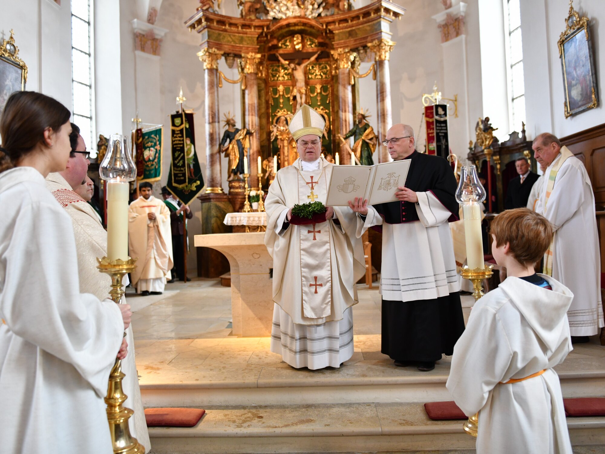 Altarweihe Genderkingen (Foto Maria Rösch_pba) 3