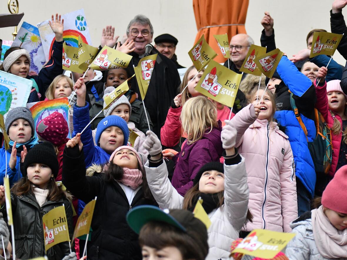 Die Kinder hatten sichtlich Freude an der gemeinsamen Aktion.
