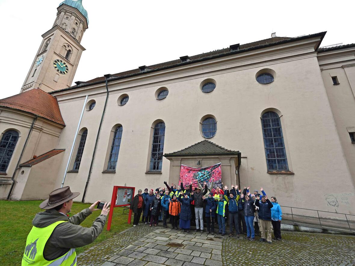 Mit dem Hungertuch nach Augsburg