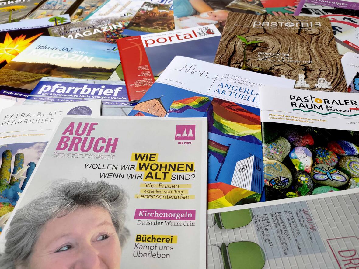 Die Pfarrbriefwelt hat sich verändert. Immer mehr Pfarrbriefredaktionen erarbeiten ein Magazin für einen breiten Leserkreis. (Foto: Christian Schmitt / Pfarrbriefservice)