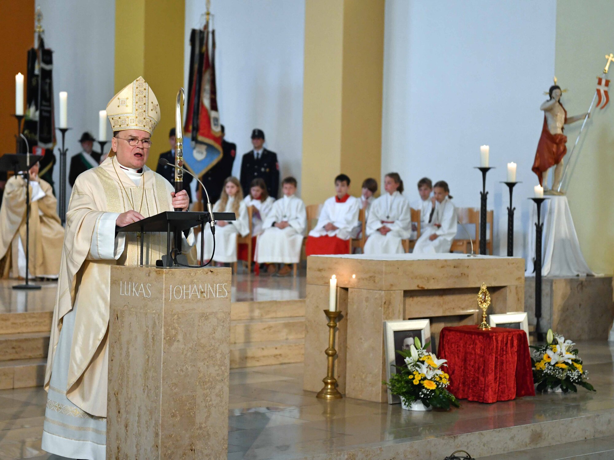 Predigt beim Festgottesdienst anlässlich der Übertragung der Reliquien in die Schondorfer St.-Anna-Kirche (Foto Nicolas Schnall pba)