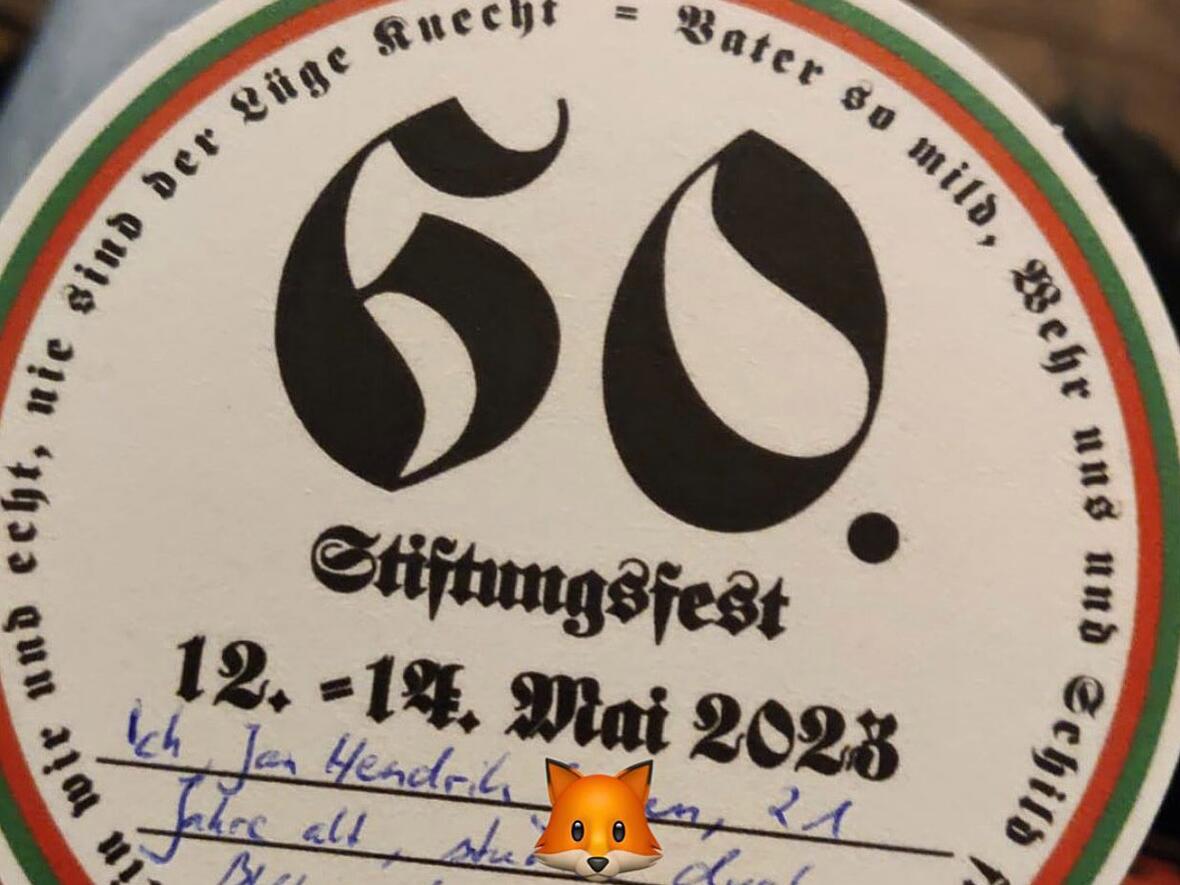 Zum 60. Stiftungsfest der Algovia Augsburg gab es eine Bierdeckel-Sonderedition. (Fotos: Algovia)