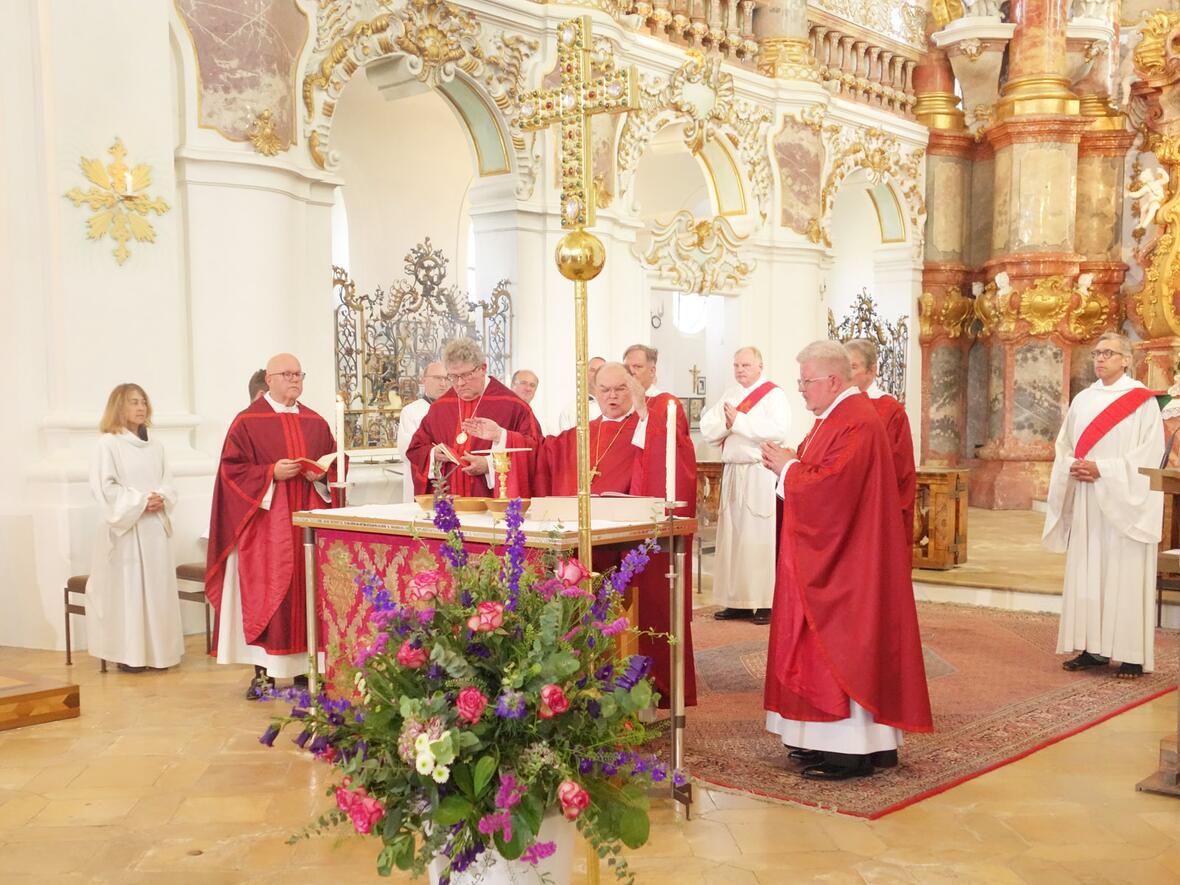 Das Pontifikalamt mit dem Bischof stellte den Höhepunkt des Festwochenendes dar  (Foto: Kath. Wallfahrtskuratiestiftung St. Josef - Wies)