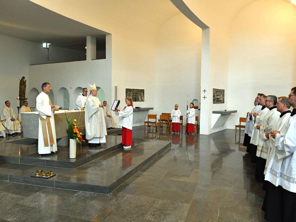 Übertragung der Dienste: "Seien Sie lebendige Zeugen"