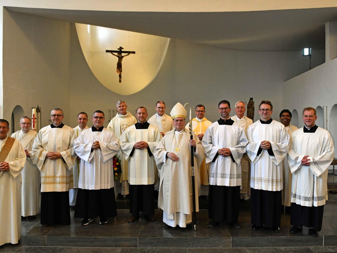 Übertragung der Dienste: "Seien Sie lebendige Zeugen"