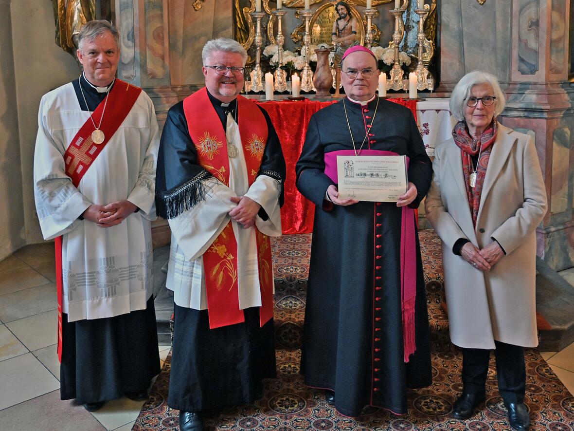 Bischof Bertram in die Wiesbruderschaft aufgenommen 