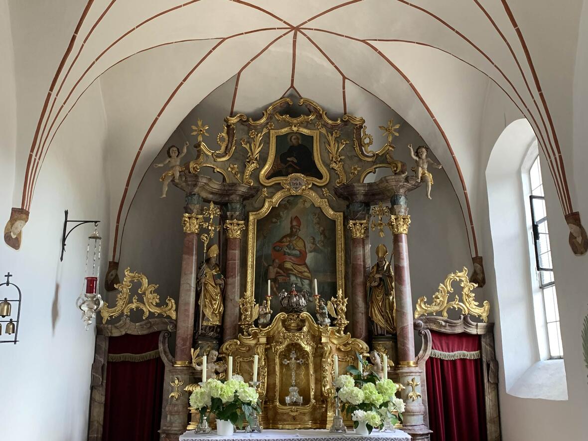 Ein wahres Kleinod und einen Besuch wert: die Ulrichskirche in Kleinreichertshofen. Foto: Viktoria Zäch (pba)