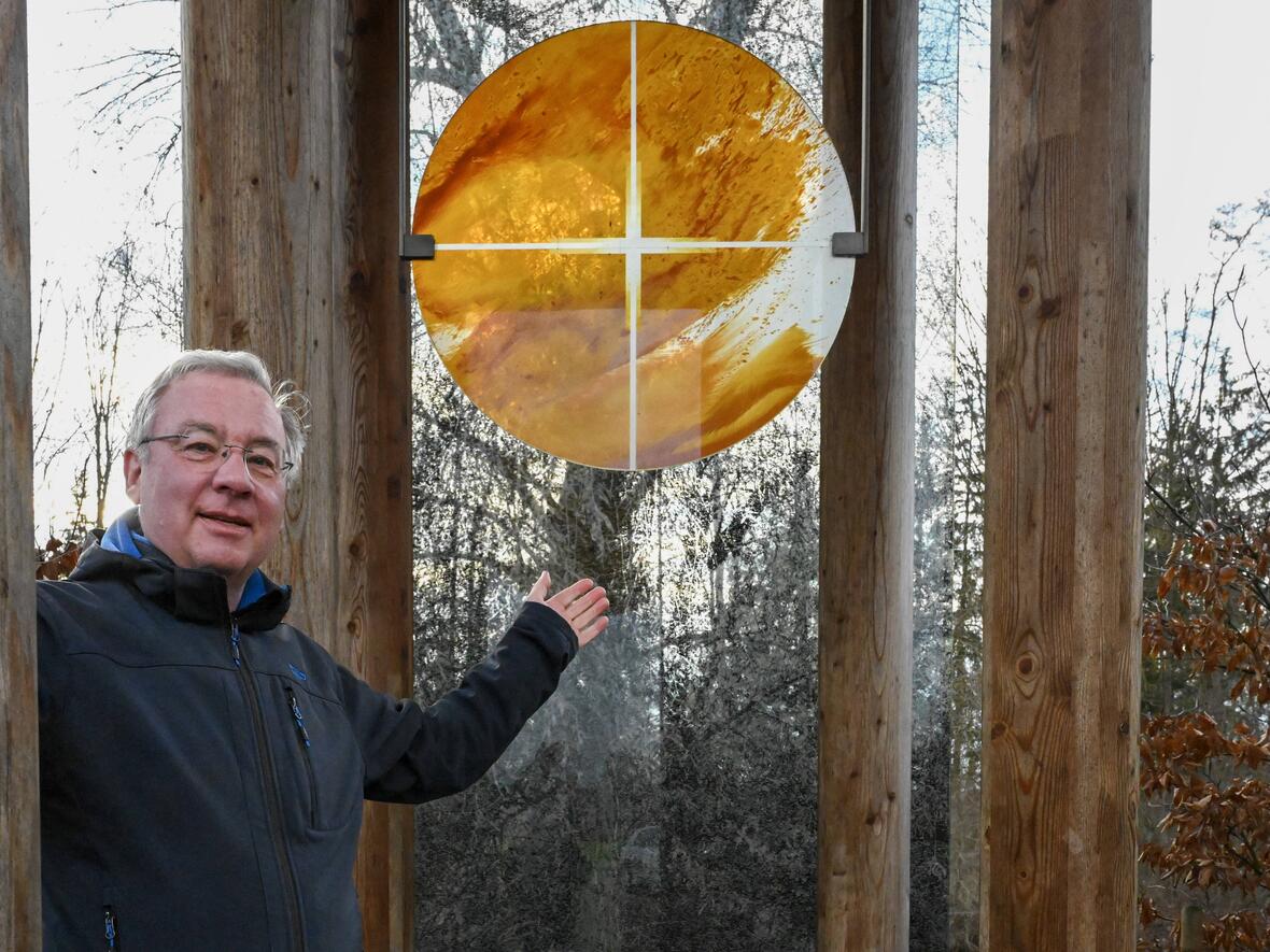 Dekan Schaufler freut sich besonders über die sieben Kapellen an den von ihm oft befahrenen Radwegen in der Region. (Fotos: Leander Stork / pba)